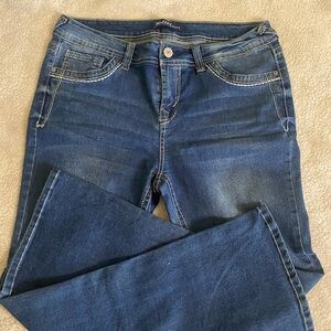 Vintage Wallflower stretch Blue Jeans. Women’s sz 15. Good condition
